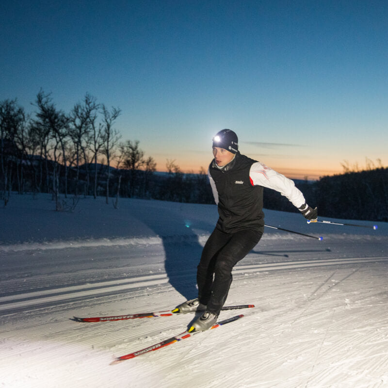 How to Choose the Best Headlamp for Cross Country Skiing – Moonlight